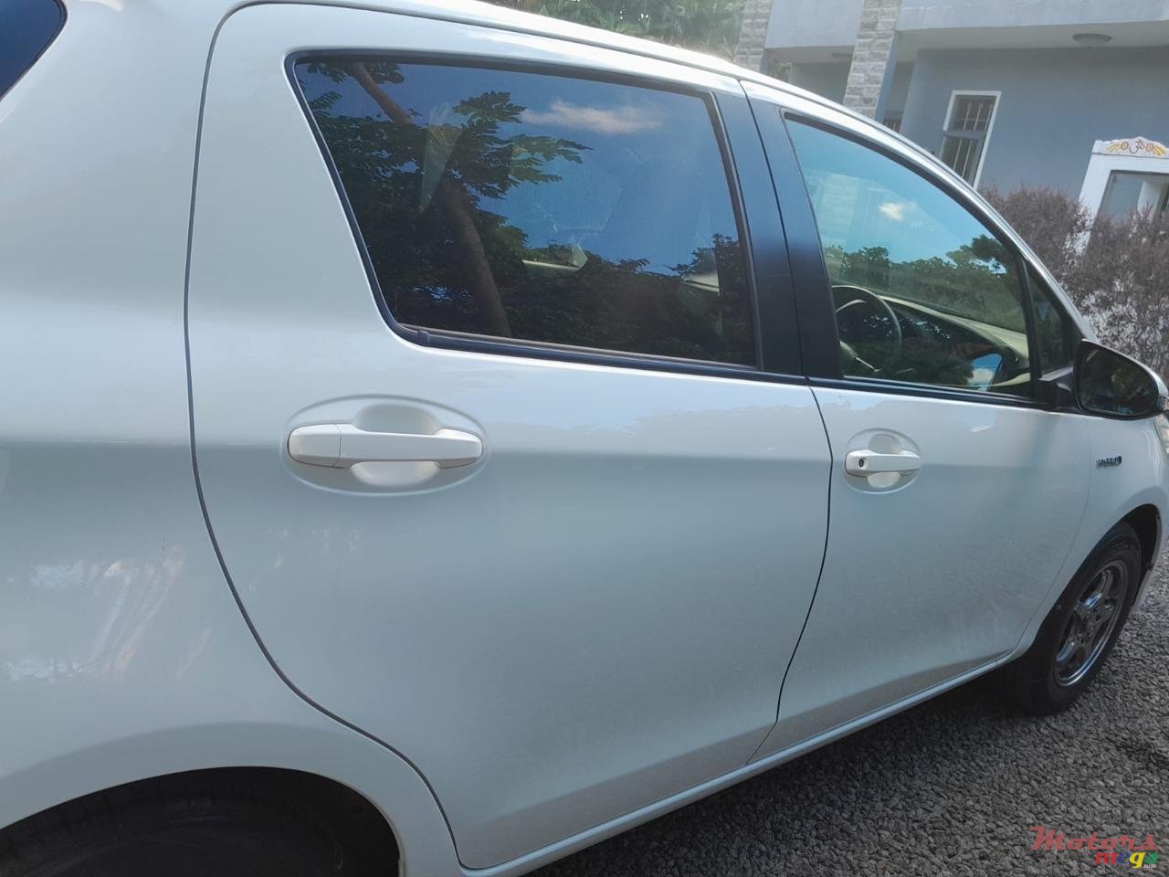 2020' Toyota Vitz photo #2