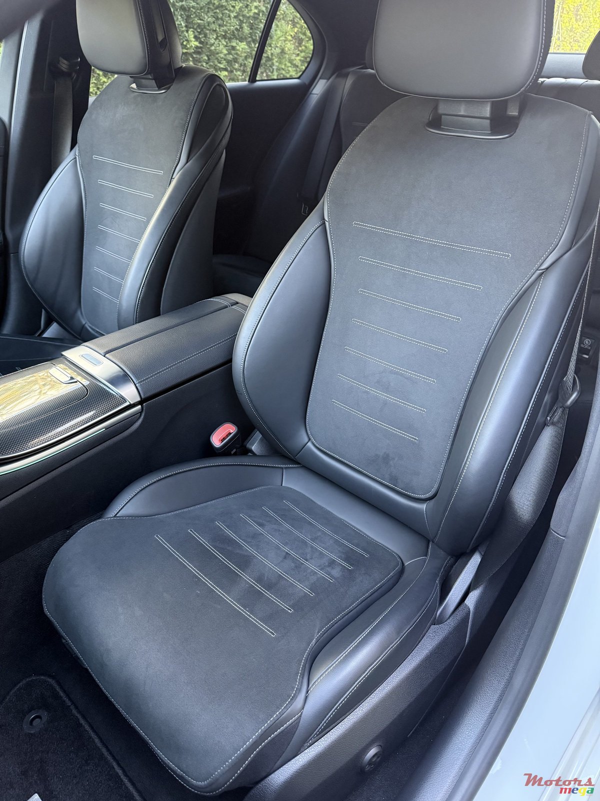 2021' Mercedes-Benz C 200 photo #6