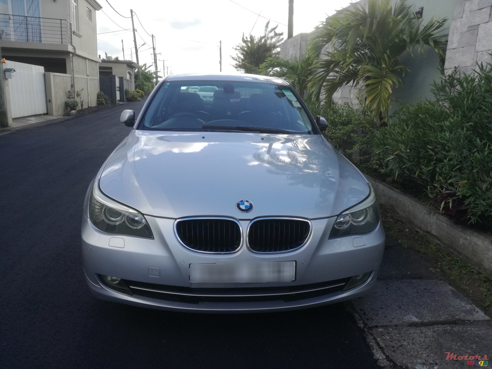 2010' BMW 520 i petrol,1998 cc photo #4