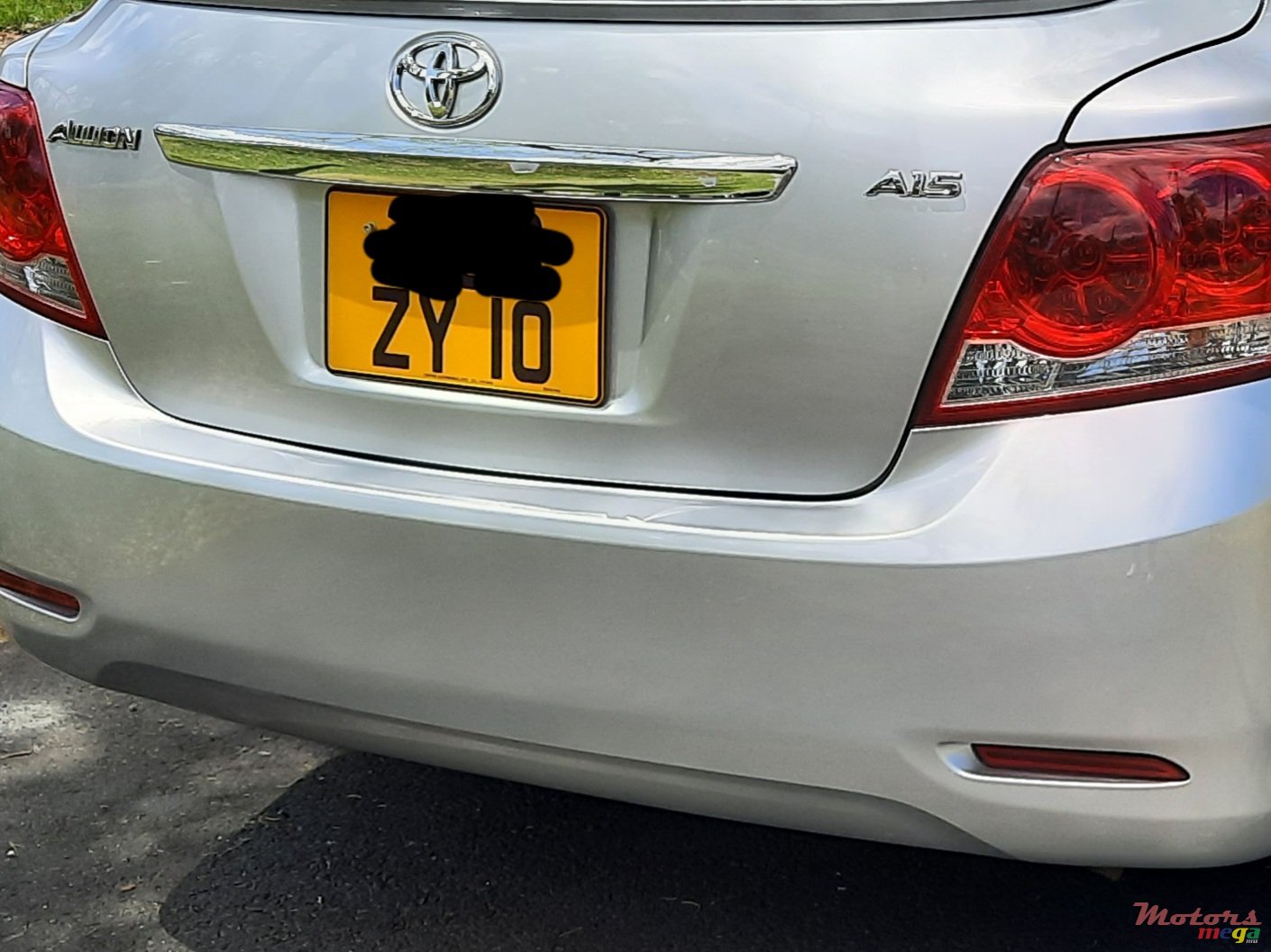 2010' Toyota Allion photo #3