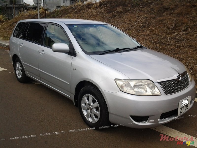 2005' Toyota FIELDER X photo #1