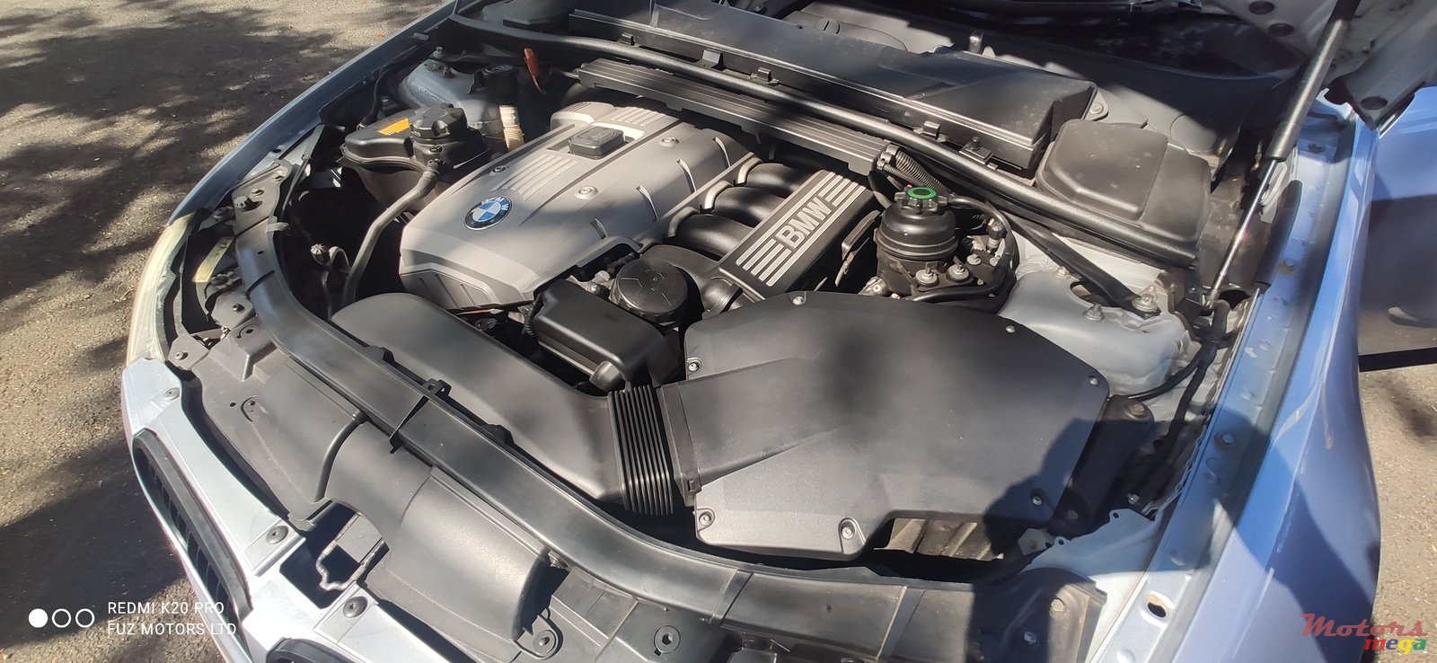 2009' BMW 330 photo #5