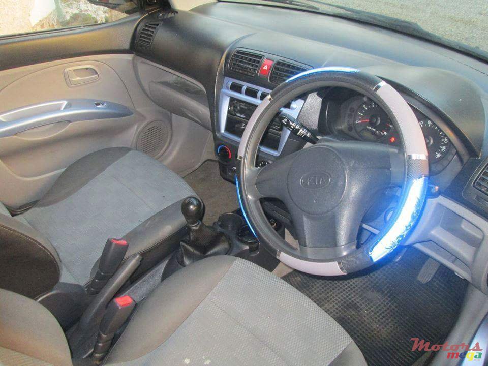 2005' Kia Picanto photo #7