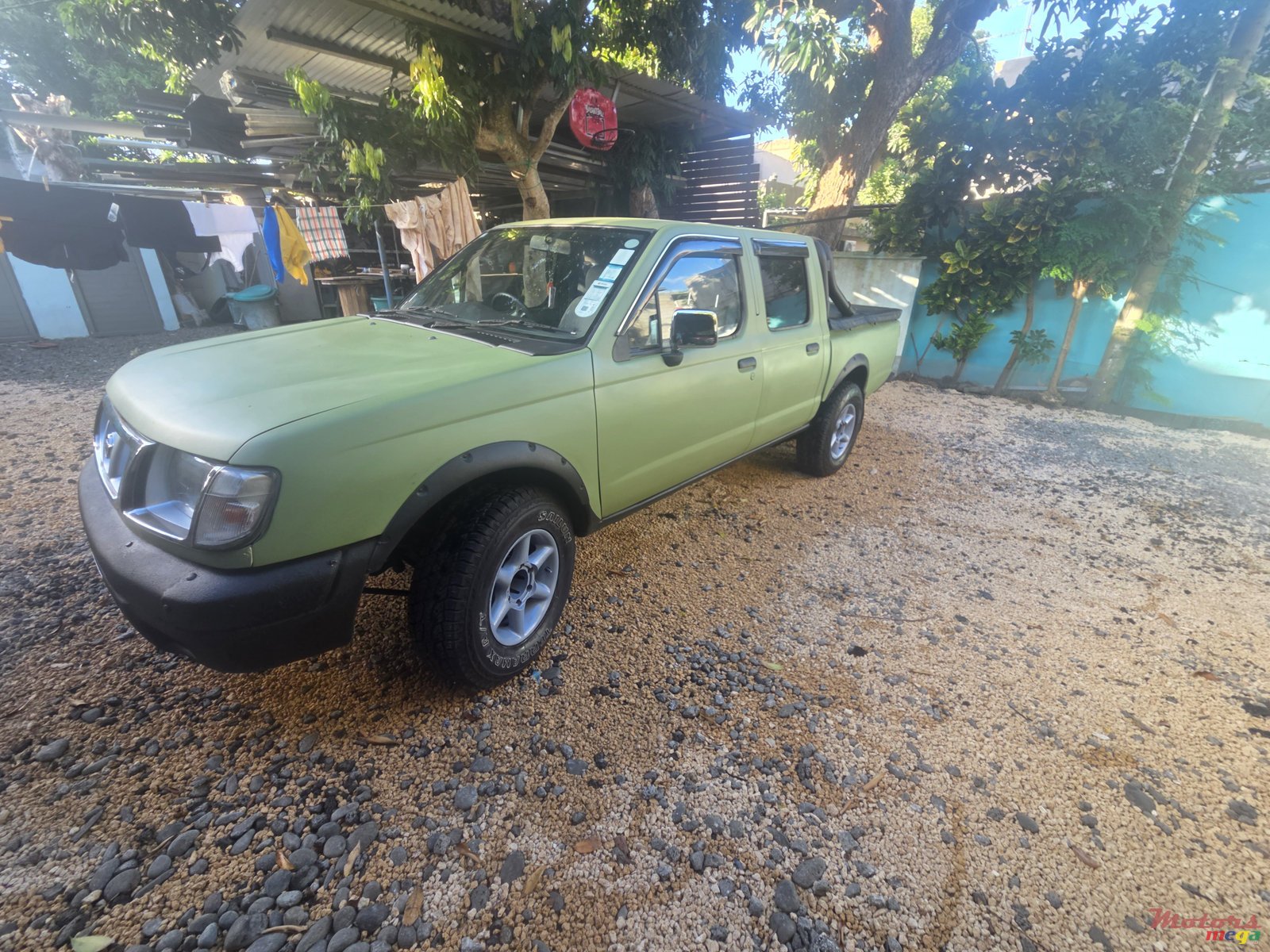 1998' Nissan Pickup photo #1