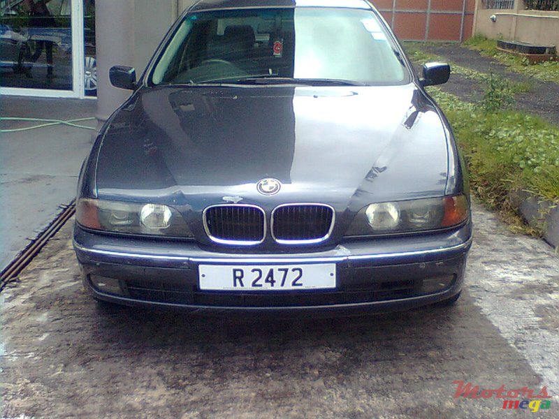 1999' BMW 523 photo #1
