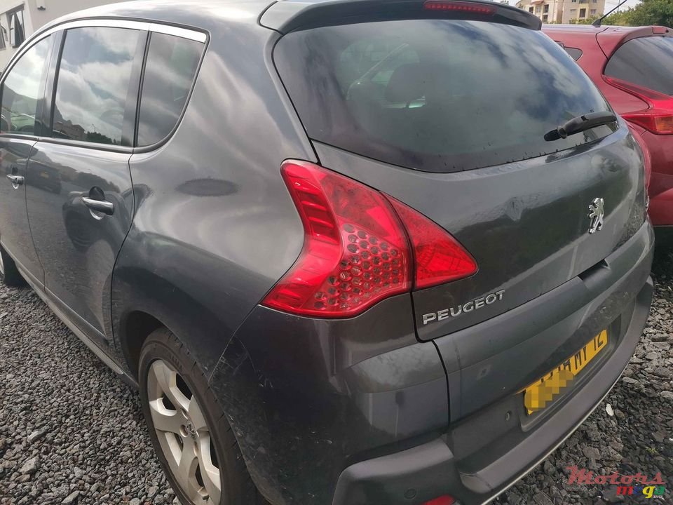 2012' Peugeot 3008 Pneus neuf, photo #1
