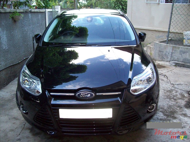 2012' Ford Focus None photo #3