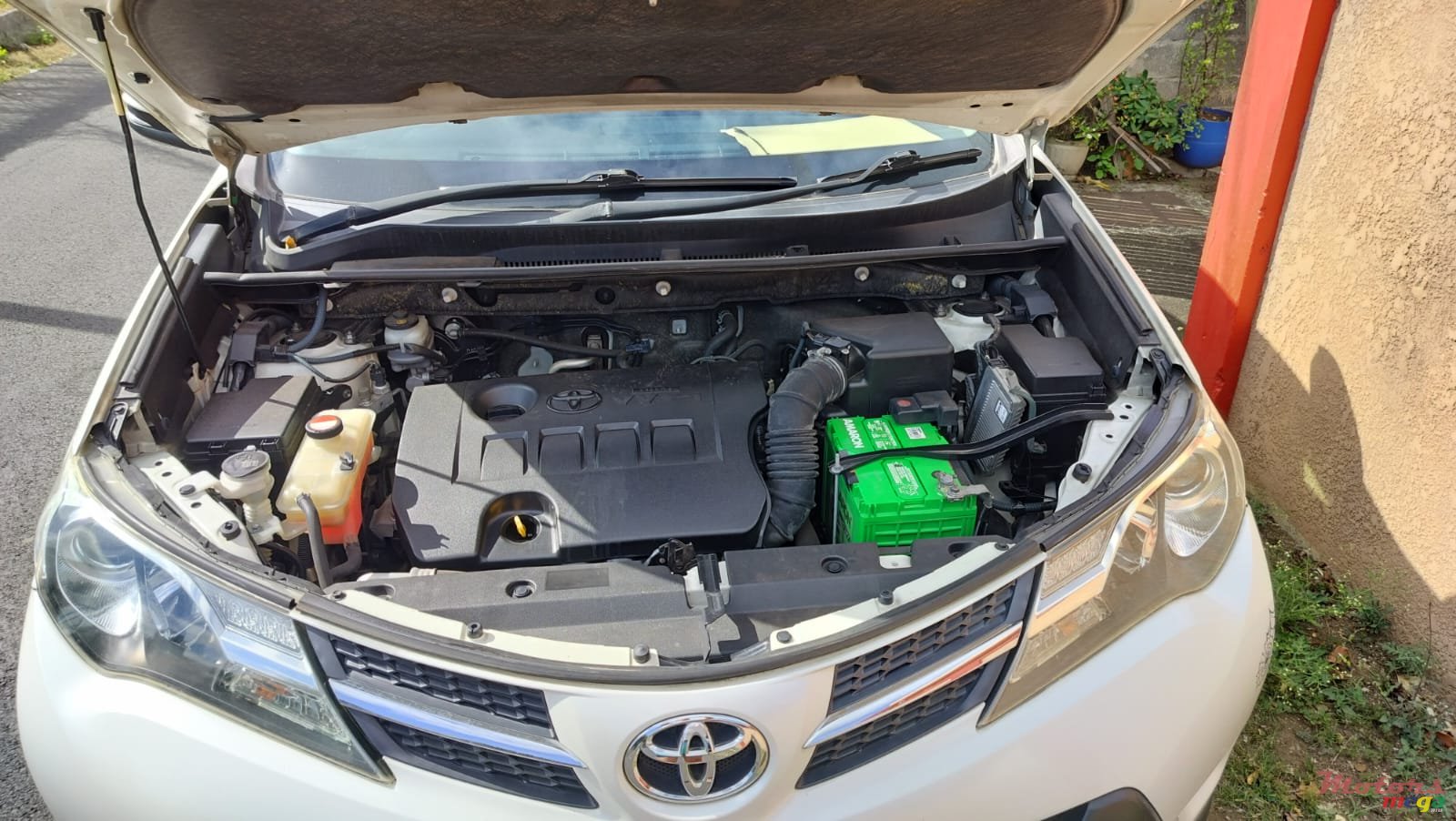 2014' Toyota RAV4 none photo #2