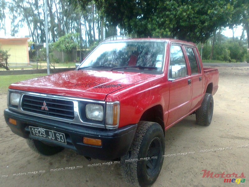 1993' Mitsubishi photo #1