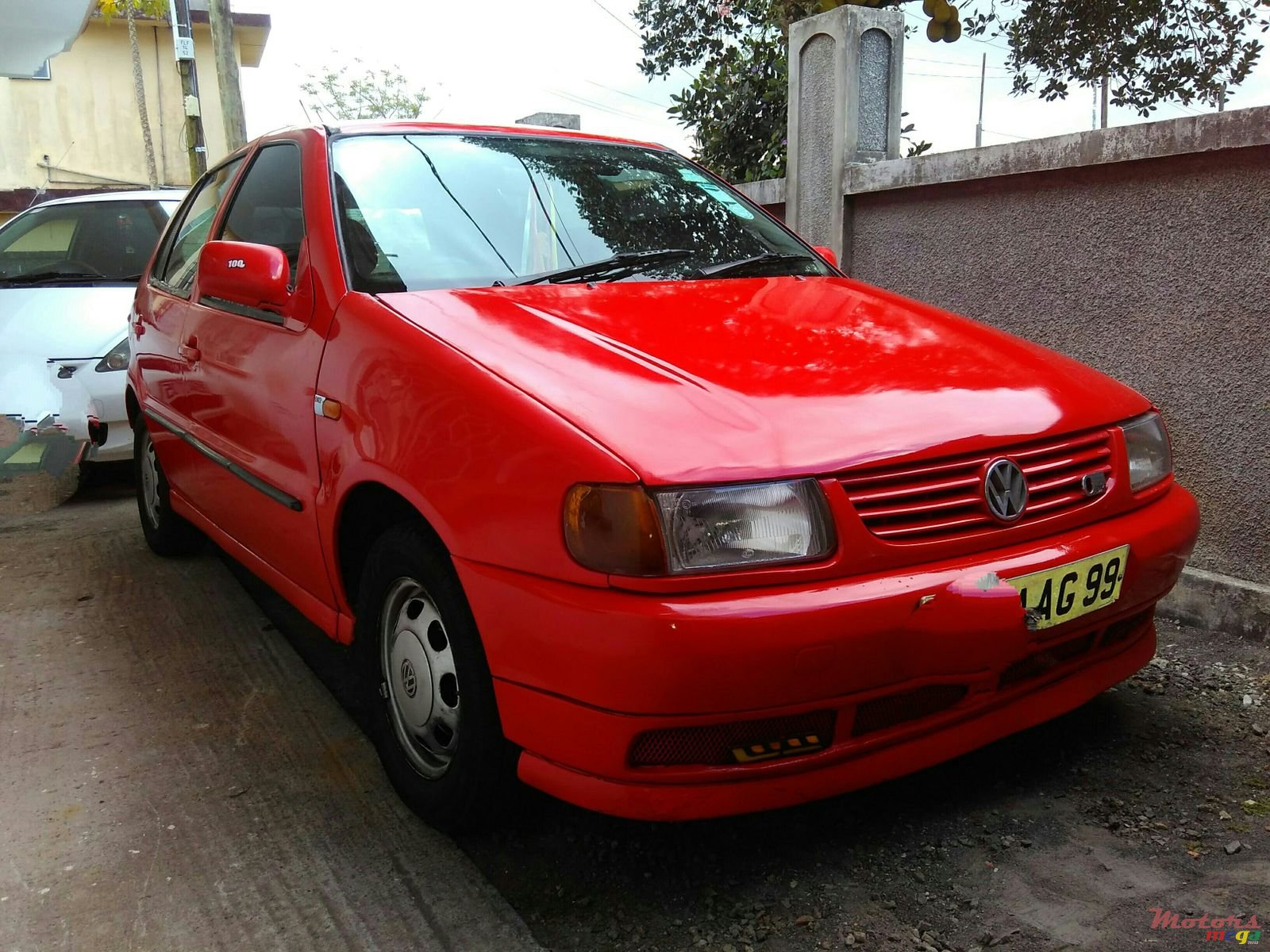 1999' Volkswagen Polo photo #1