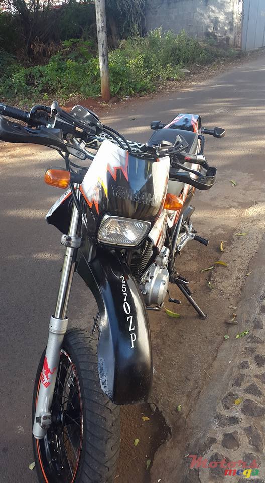 2001' Yamaha photo #1