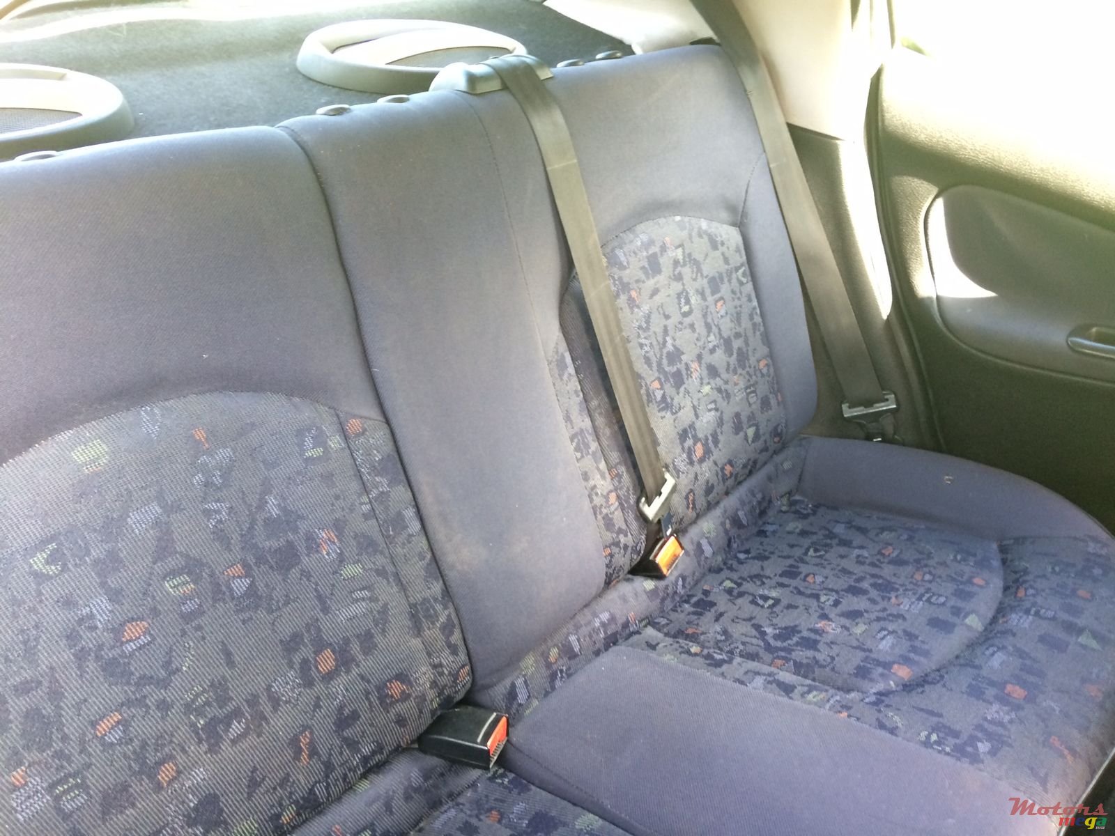 2001' Peugeot 206 XR photo #4