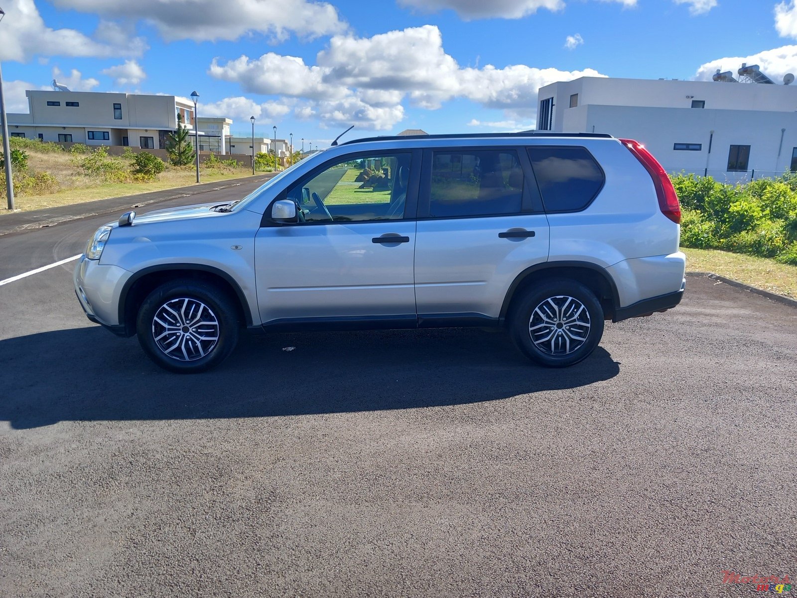 2013' Nissan X-Trail photo #4
