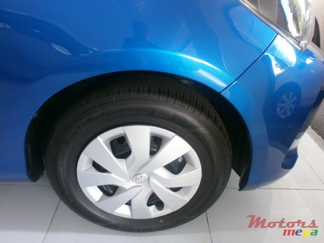 2014' Toyota Vitz vista photo #6