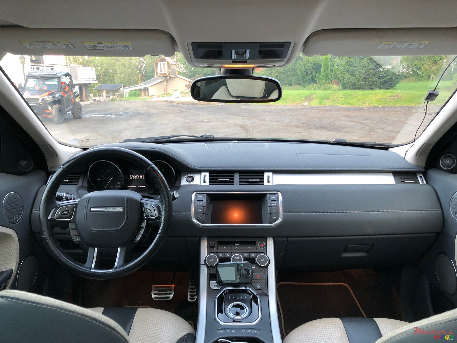 2012' Rover Range Rover photo #3