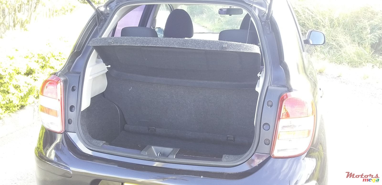 2013' Nissan March photo #7