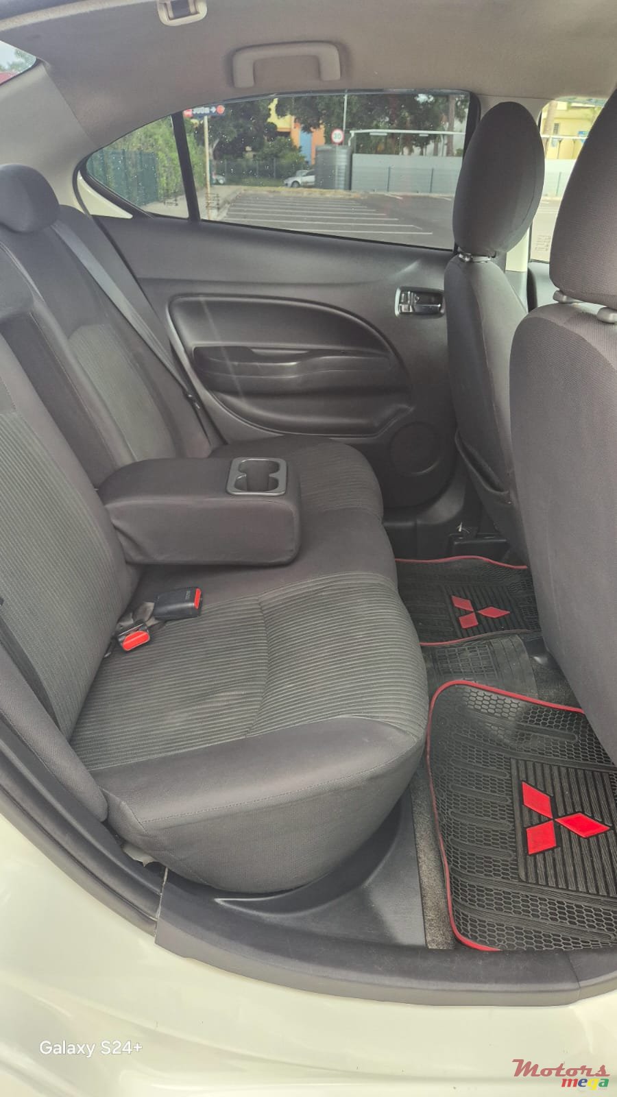 2014' Mitsubishi Attrage photo #7