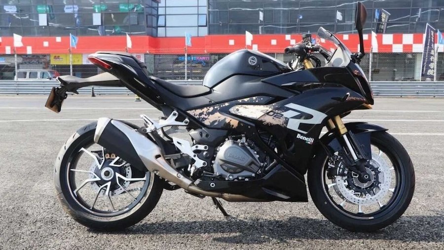 Benelli Tornado 402R