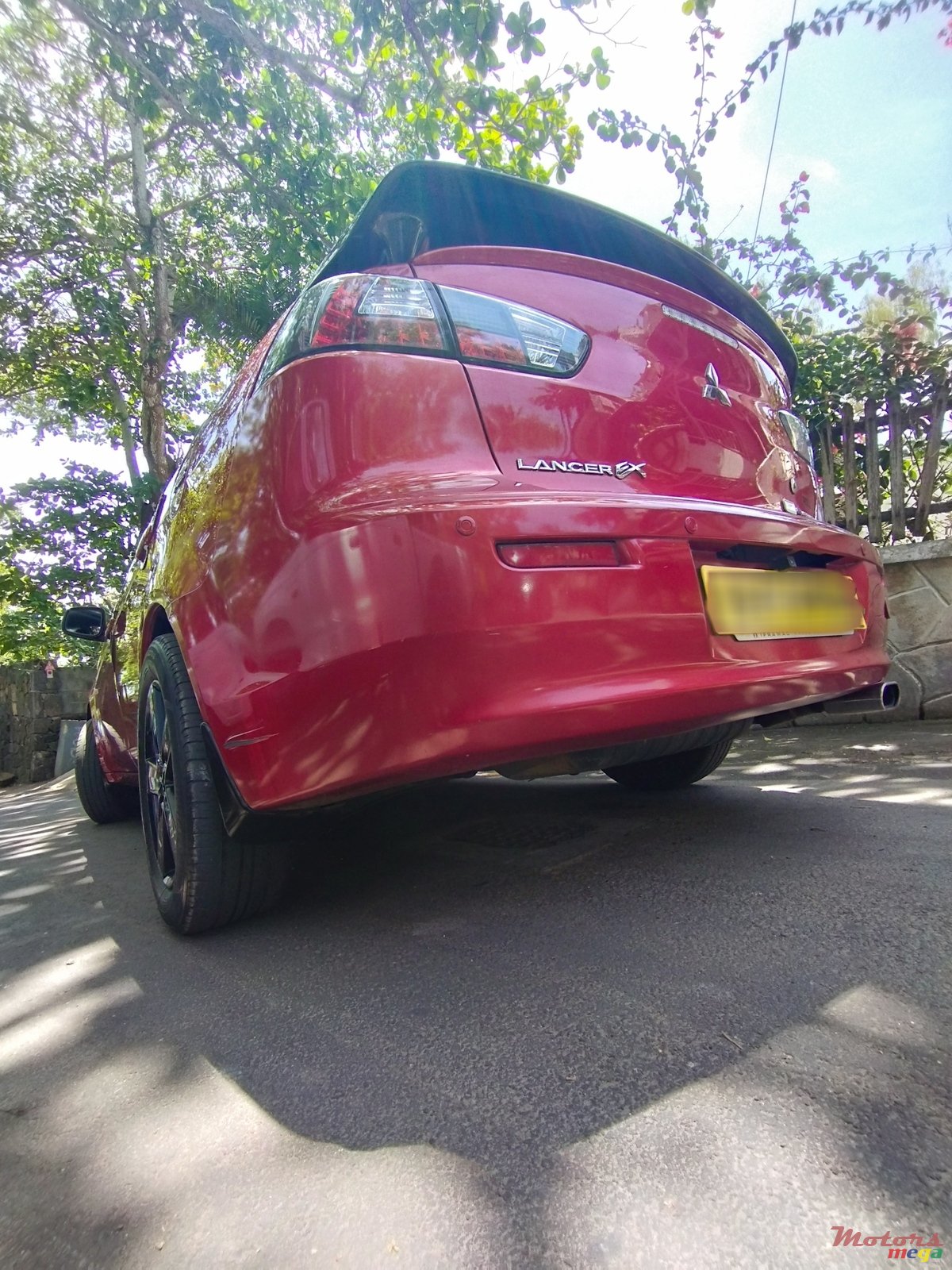 2008' Mitsubishi Lancer photo #3