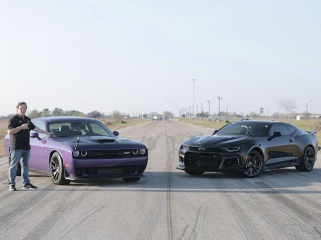 Camaro ZL1 Challenges Hellcat Challenger To A Drag Race