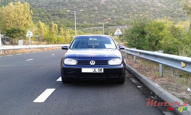 2006' Volkswagen Golf IV ocean photo #3