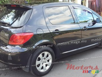 2005' Peugeot photo #6