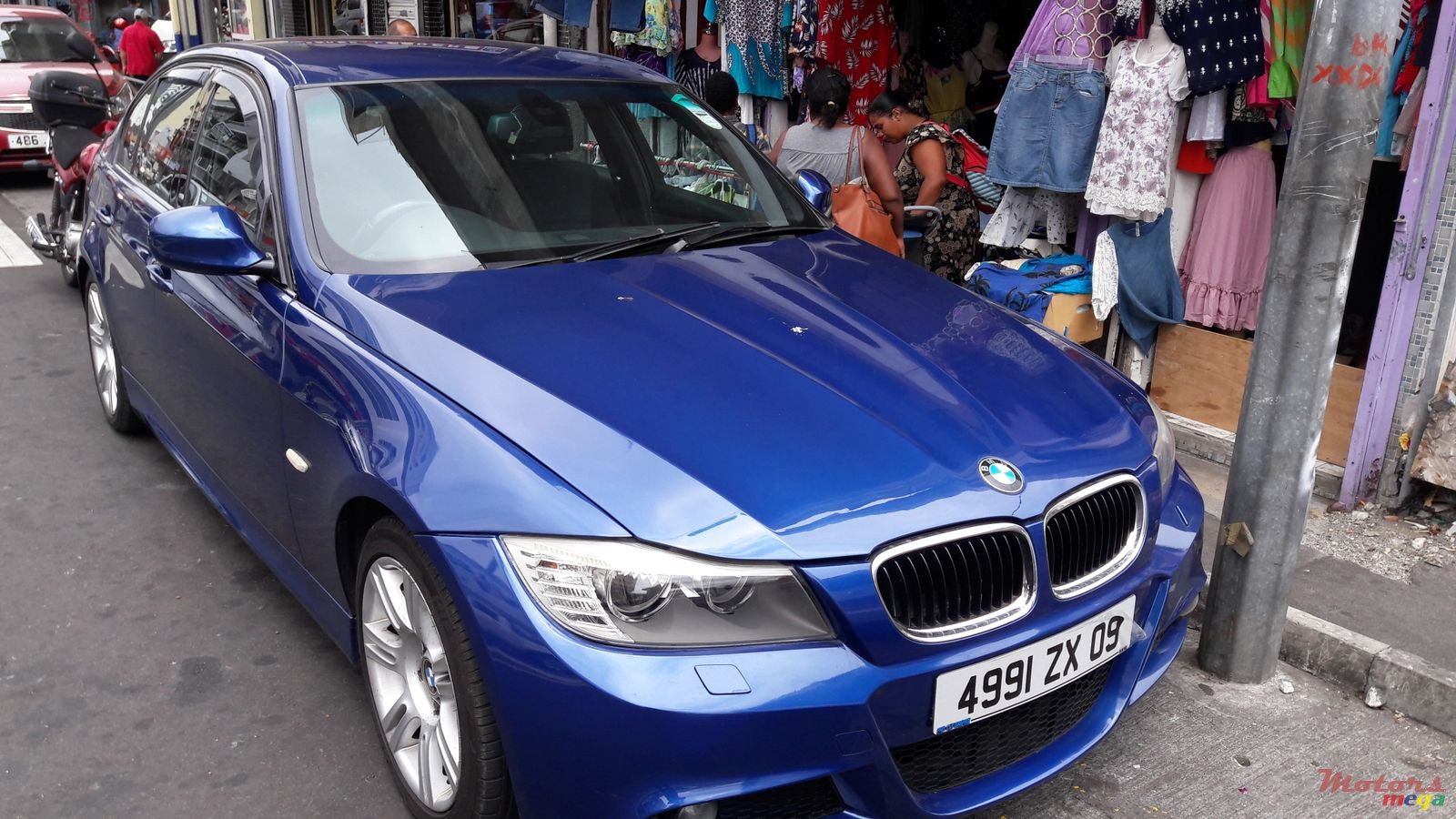 2009' BMW 3 Series photo #3