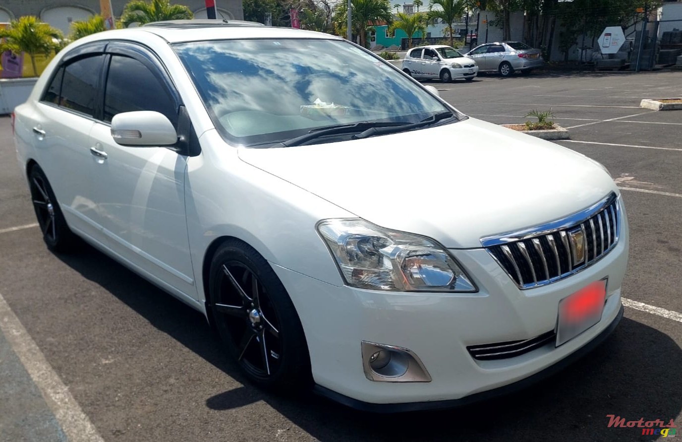 2013' Toyota Premio photo #5