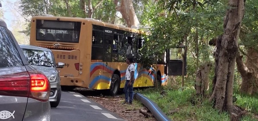 Caution de Rs 100 000 pour le chauffeur du bus impliqué dans l’accident mortel au Morne