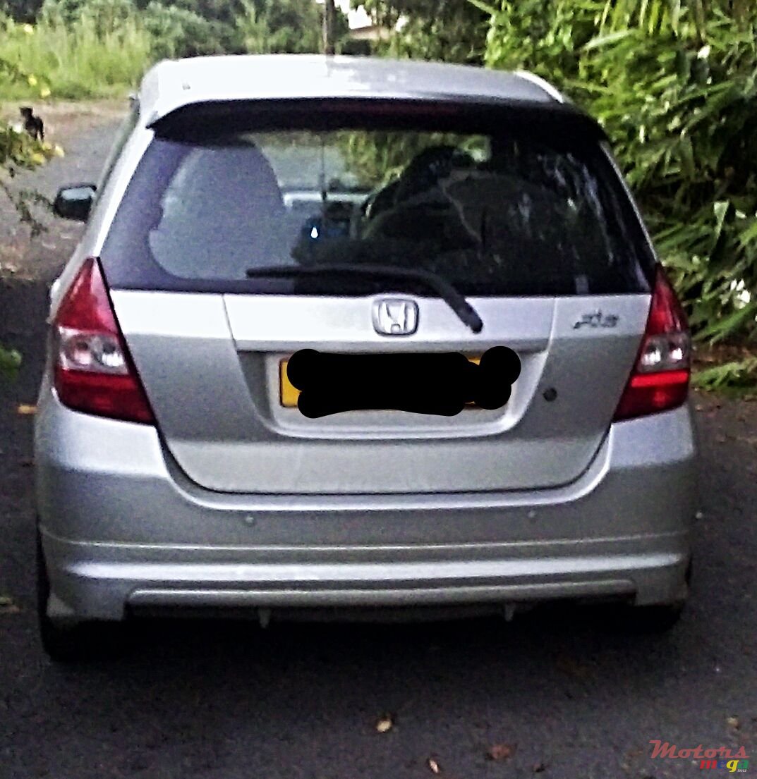 2003' Honda Fit photo #2