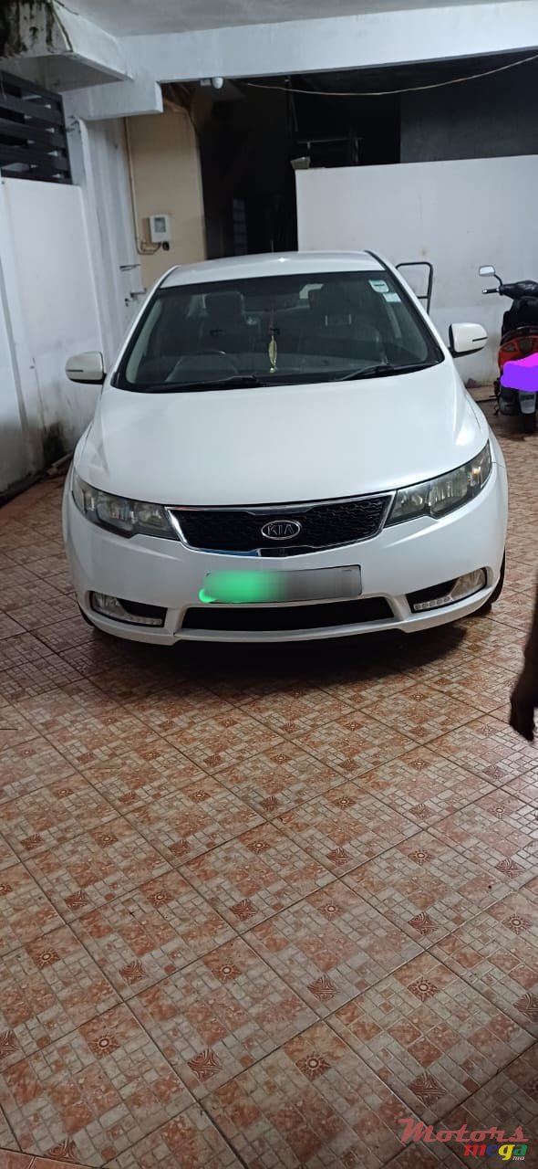 2012' Kia Cerato photo #2