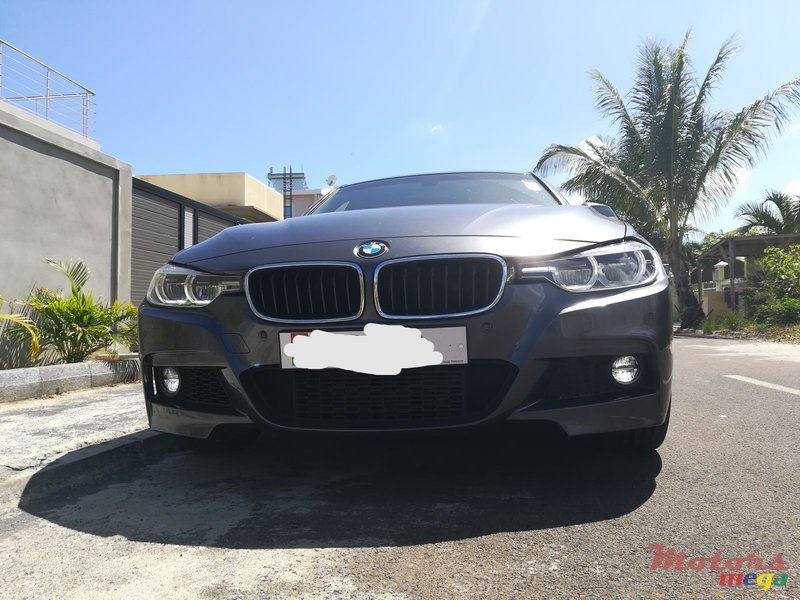2017' BMW 318 photo #3