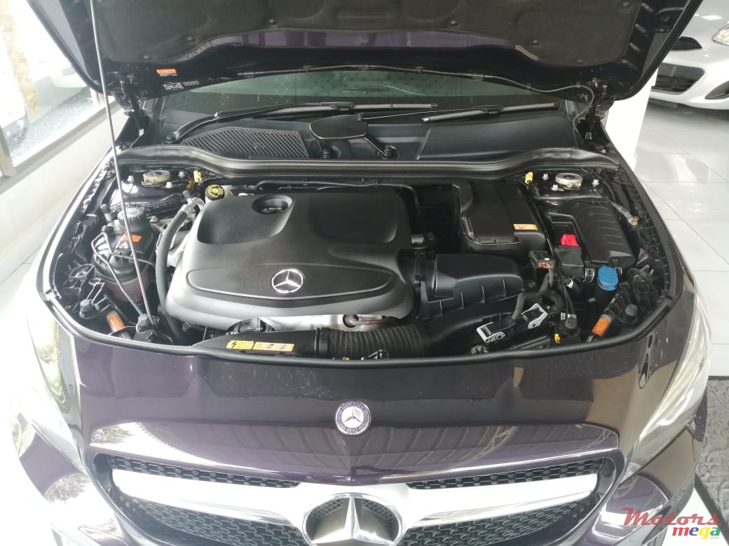 2015' Mercedes-Benz CLA 180 photo #6