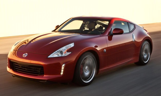 Man Sells Testicle to Buy Nissan 370Z