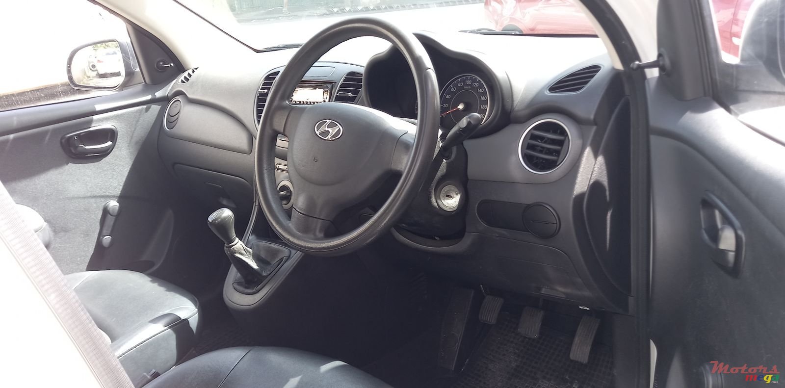 2015' Hyundai i10 photo #5