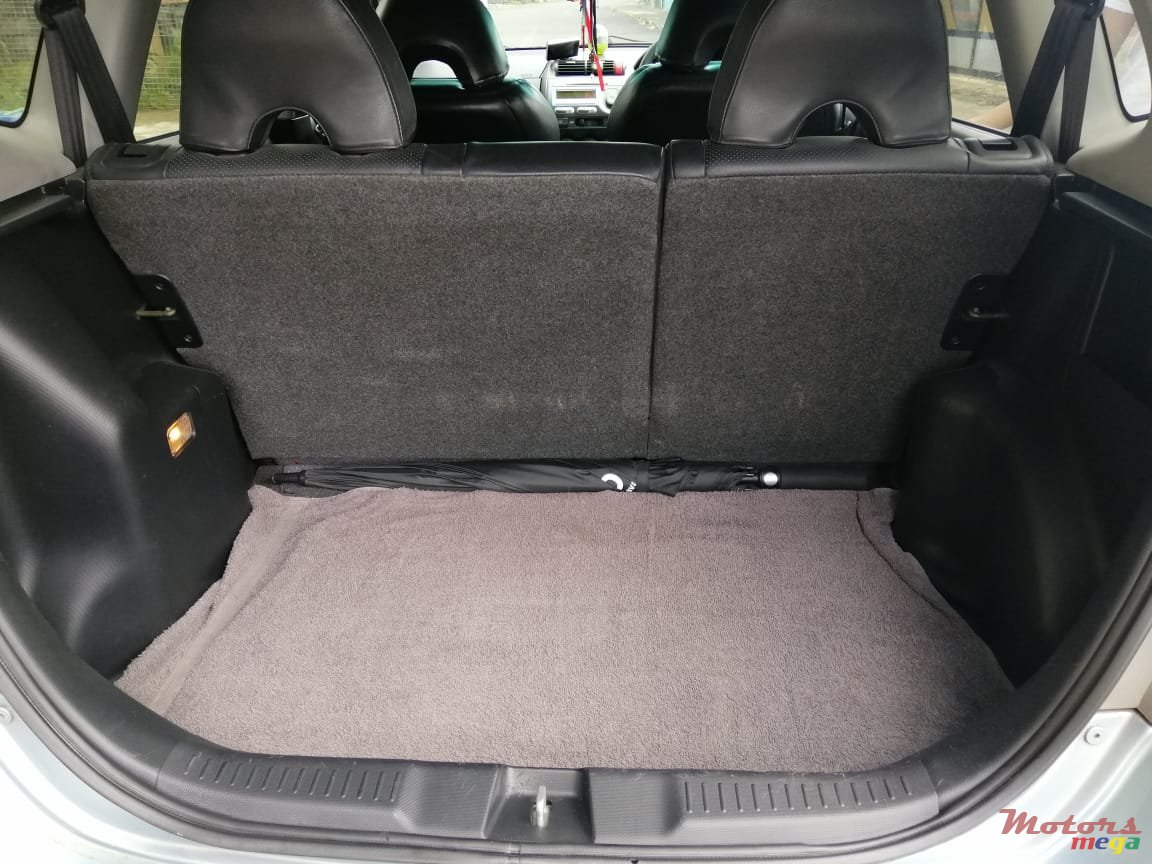 2005' Honda Jazz photo #5