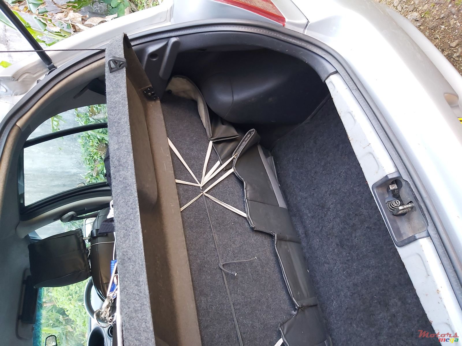 2000' Toyota Vitz photo #5