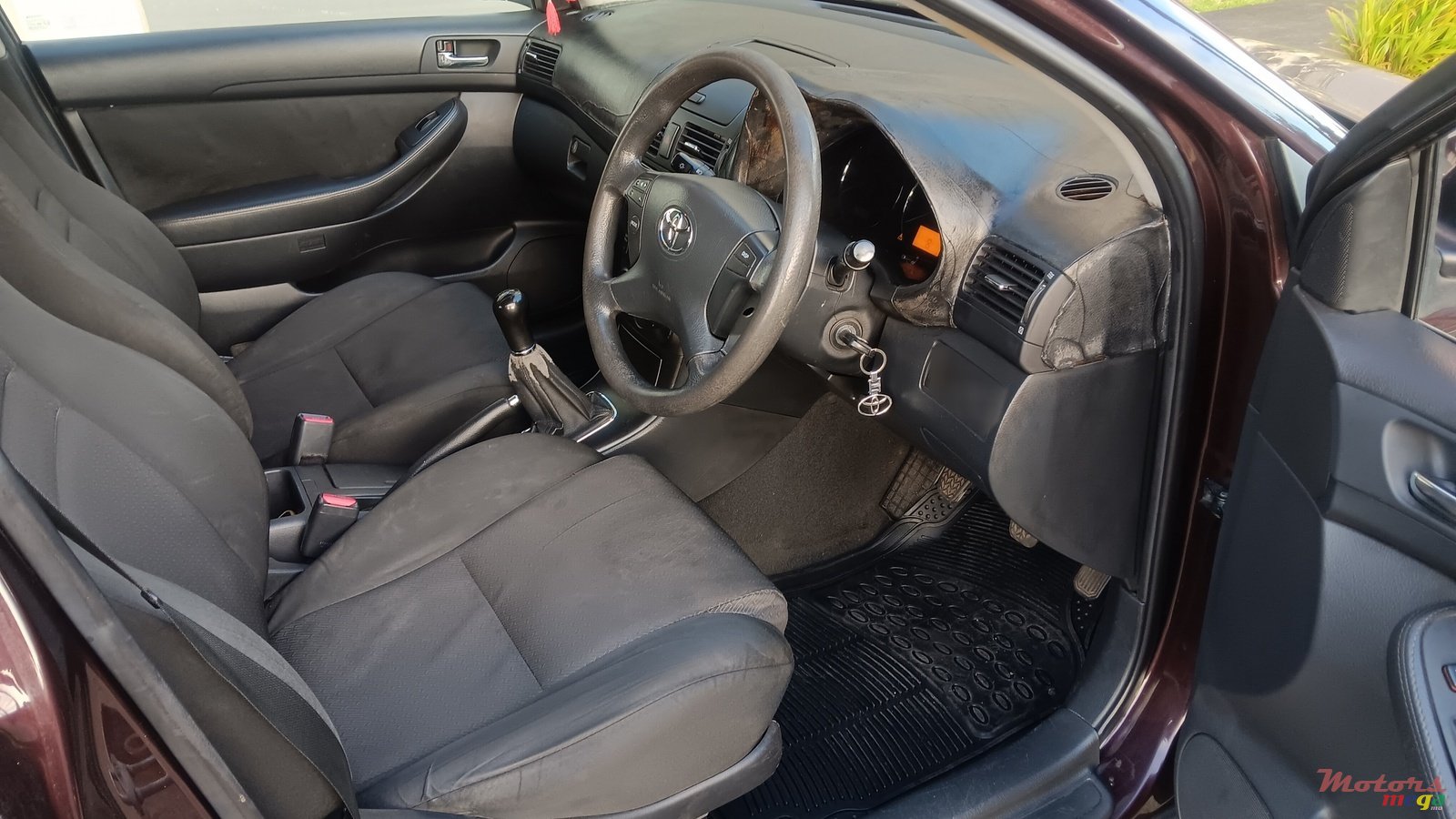 2007' Toyota Avensis photo #4