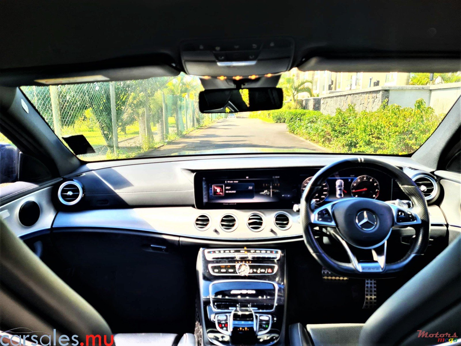 2017' Mercedes-Benz E 63 AMG V8 4Matic+ photo #6