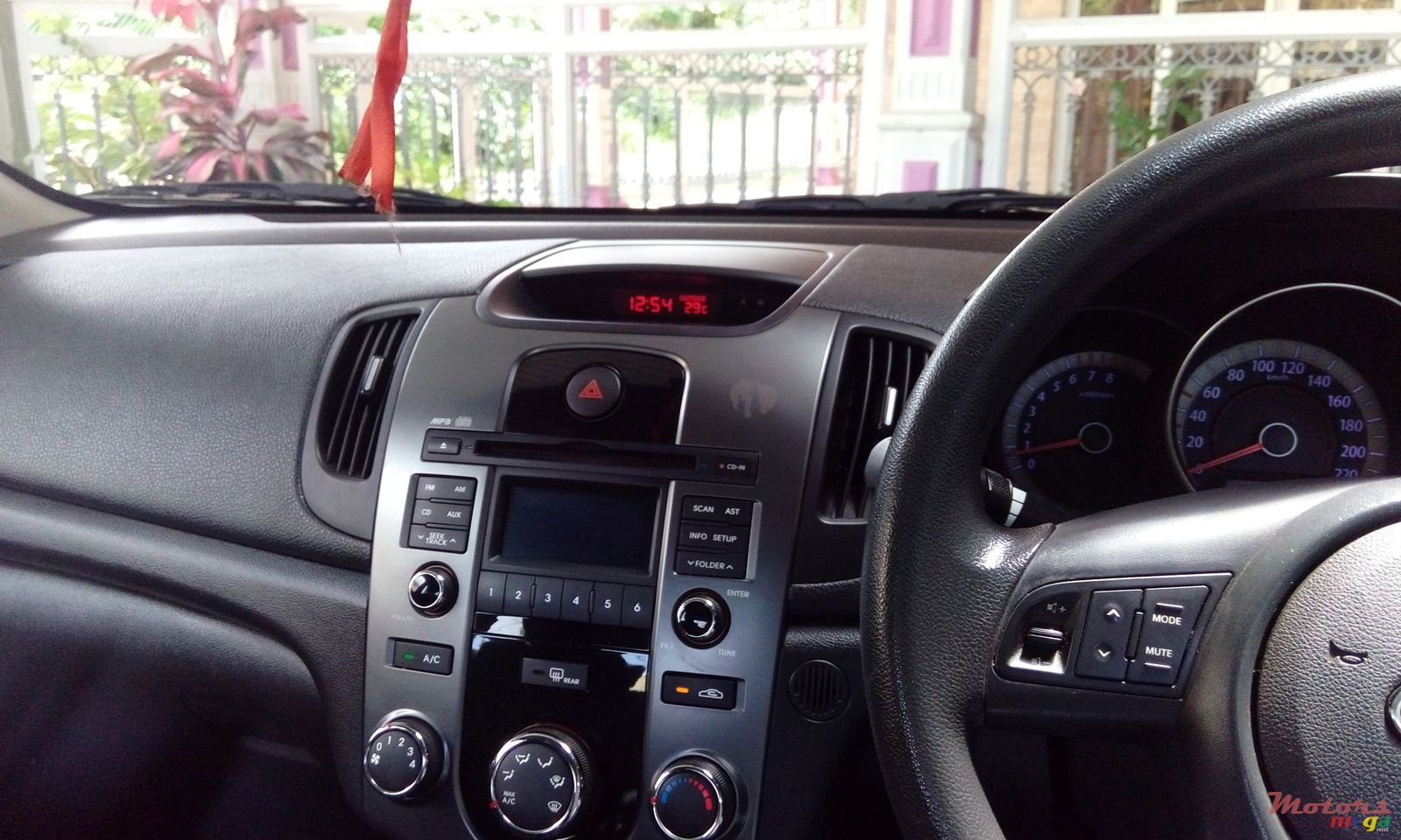 2012' Kia Cerato photo #4