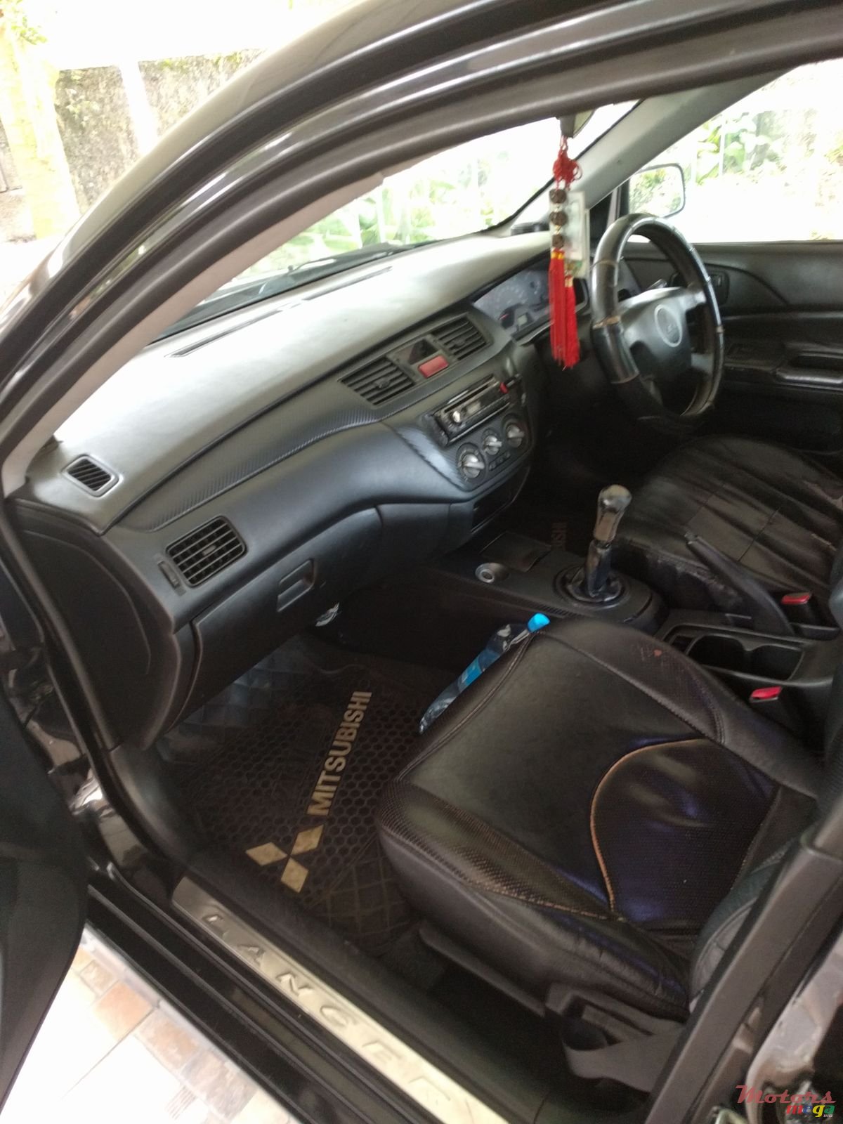 2005' Mitsubishi Lancer photo #3