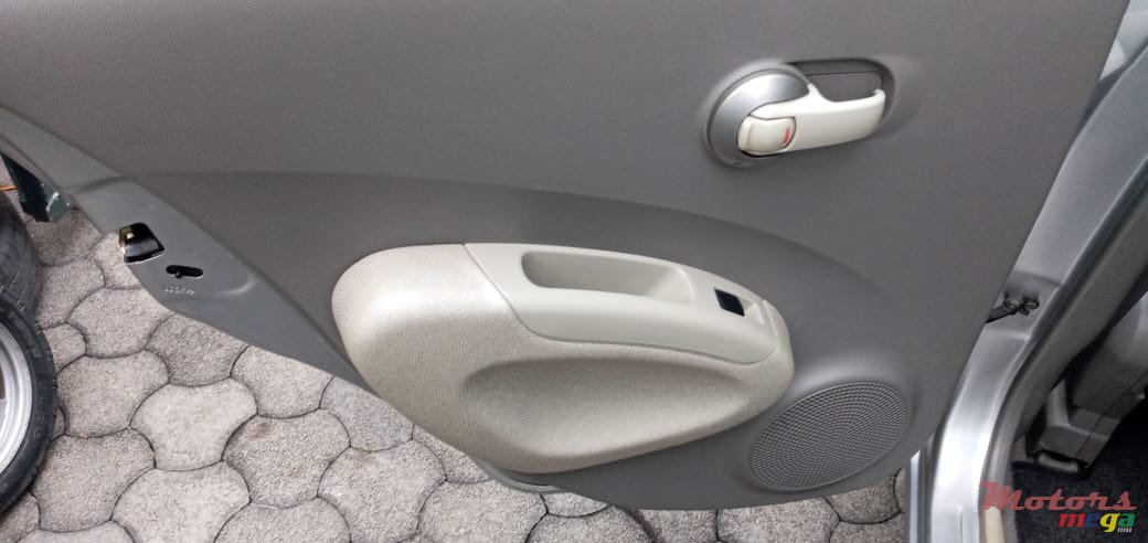 2004' Nissan March photo #5