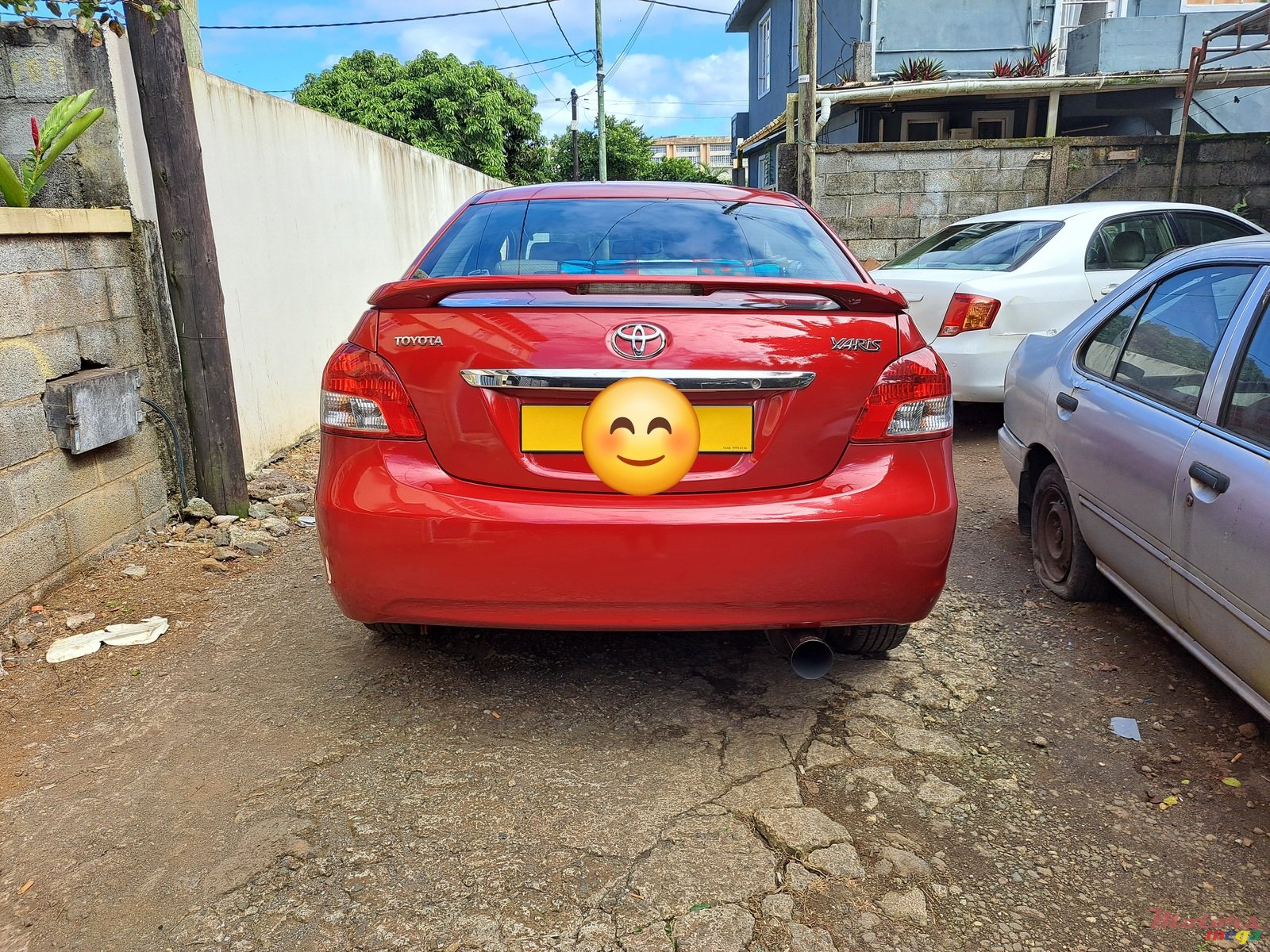 2008' Toyota Yaris photo #3