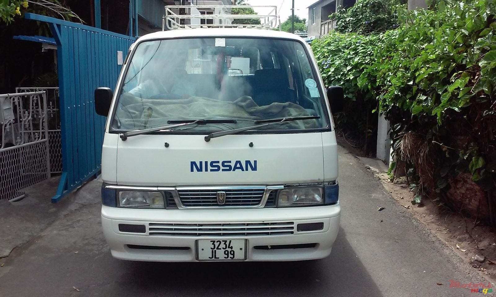 1999' Nissan Urvan photo #5