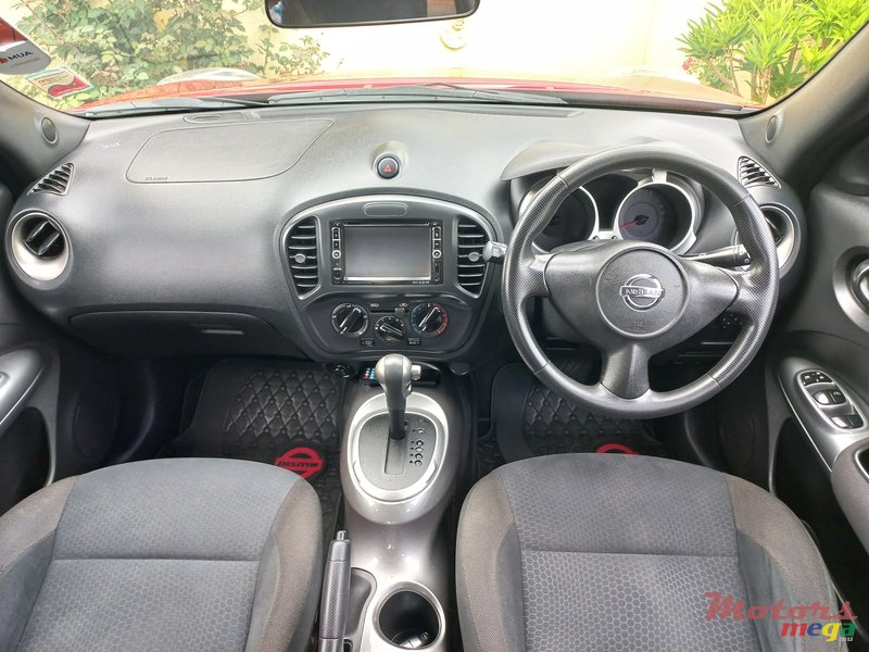 2015' Nissan Juke Automatic photo #2