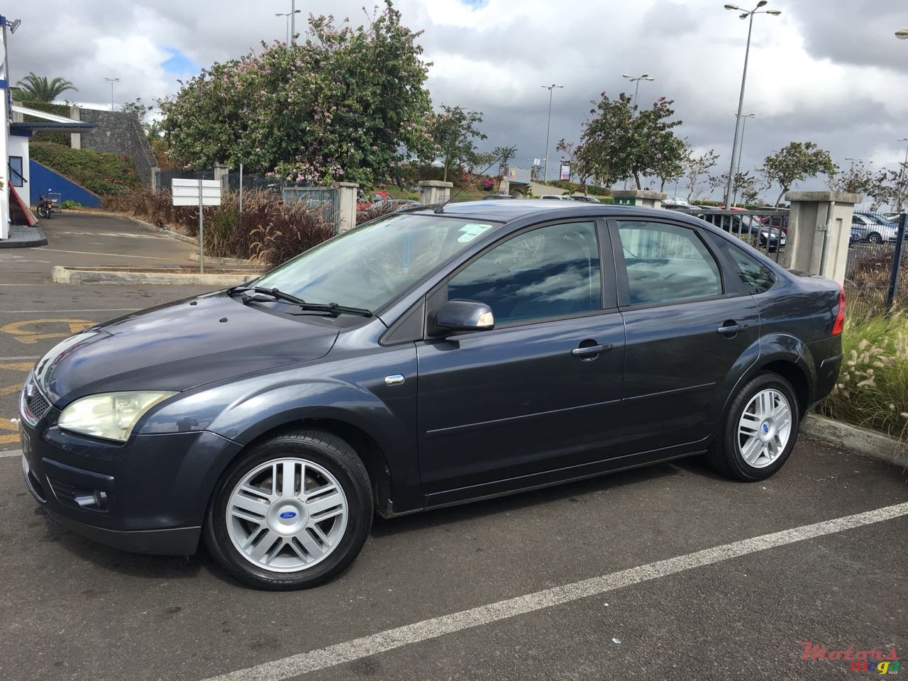 2007' Ford Focus photo #1