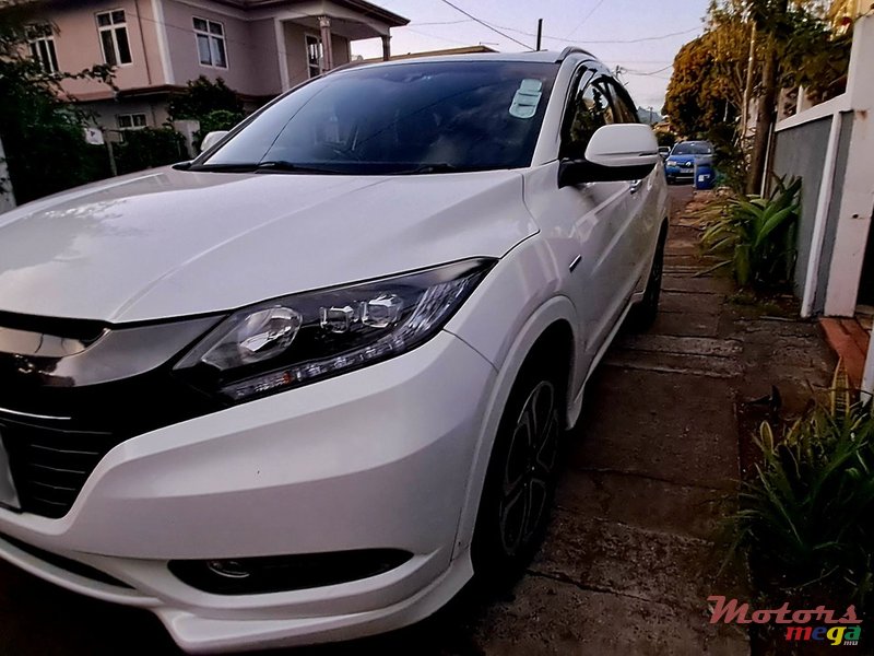 2016' Honda HR-V Vezel z sencing photo #3