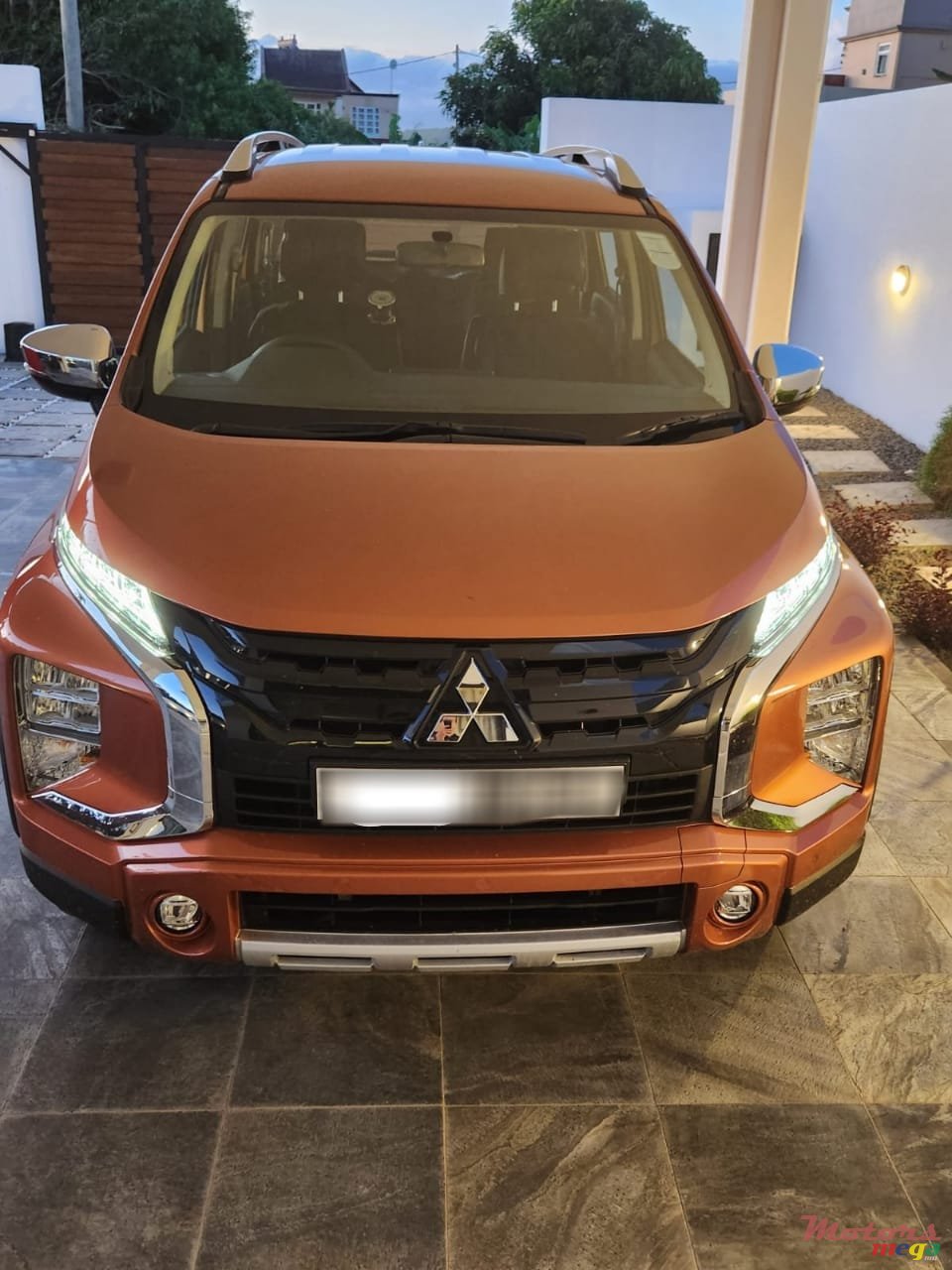 2023' Mitsubishi photo #7