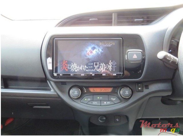 2019' Toyota Yaris hybrid photo #4