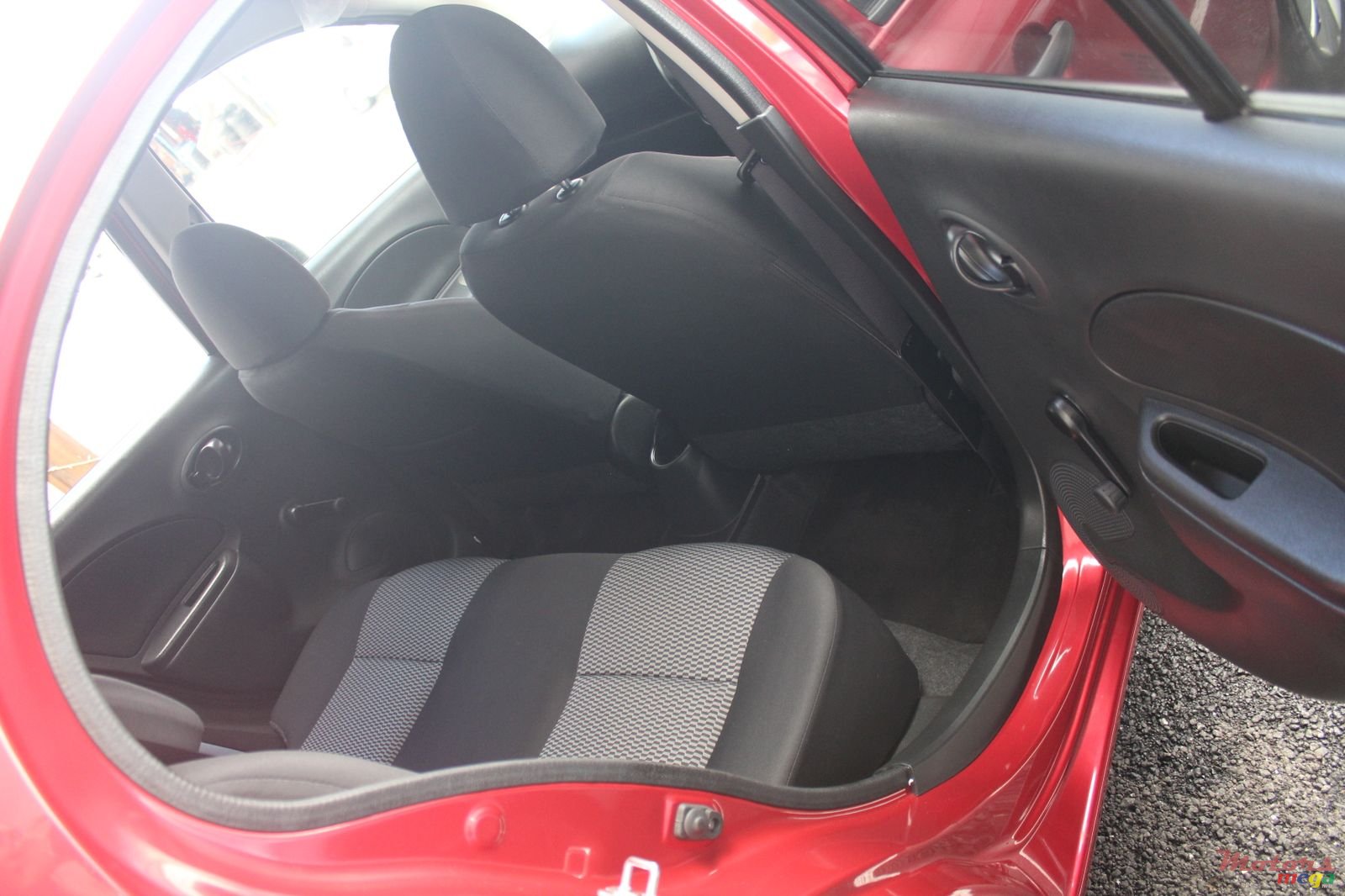 2020' Nissan Micra photo #4